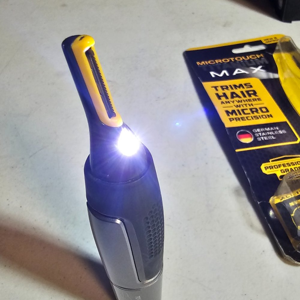 MicroTouch Titanium Max Multipurpose Trimmer - Picture 3 of 3